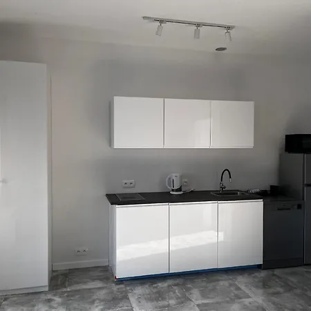 Helles In Paprotno Mit Terrasse Apartment *